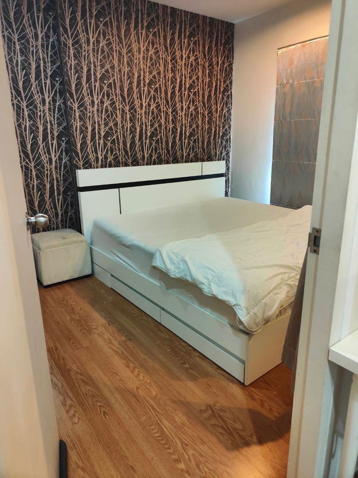 For rent!!! The Parkland Grand Taksin Fully Furnish.