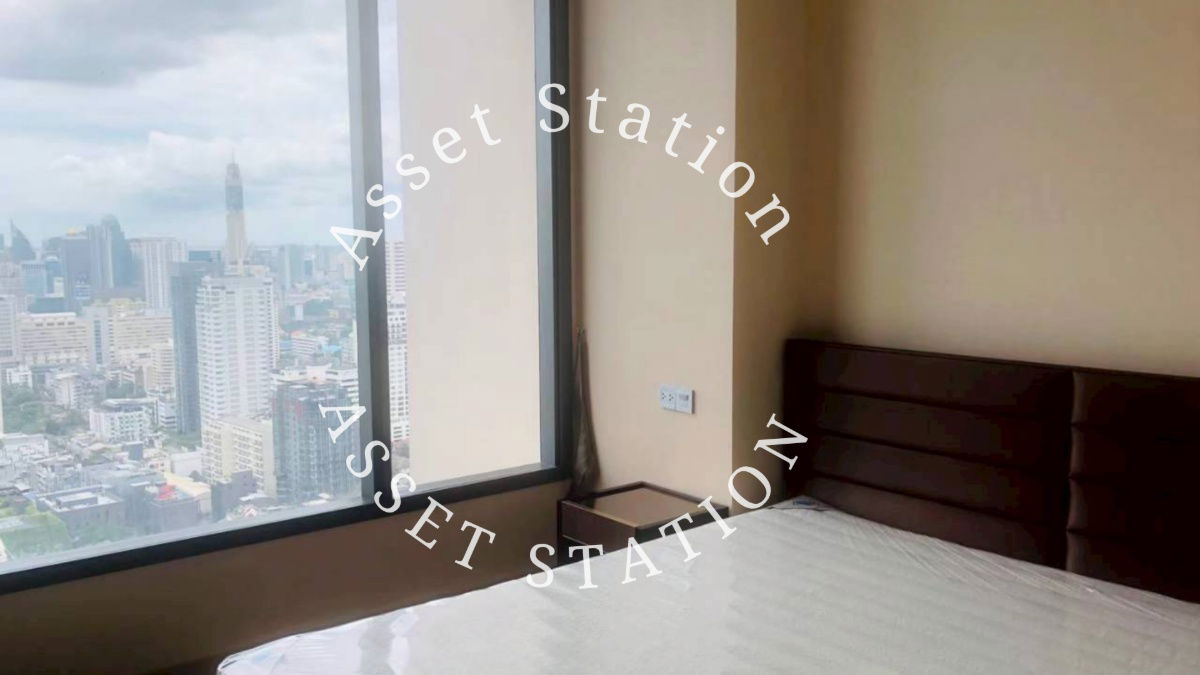 For rent THE ESSE Asoke, convenient transportation, near BTS Ratchathewi