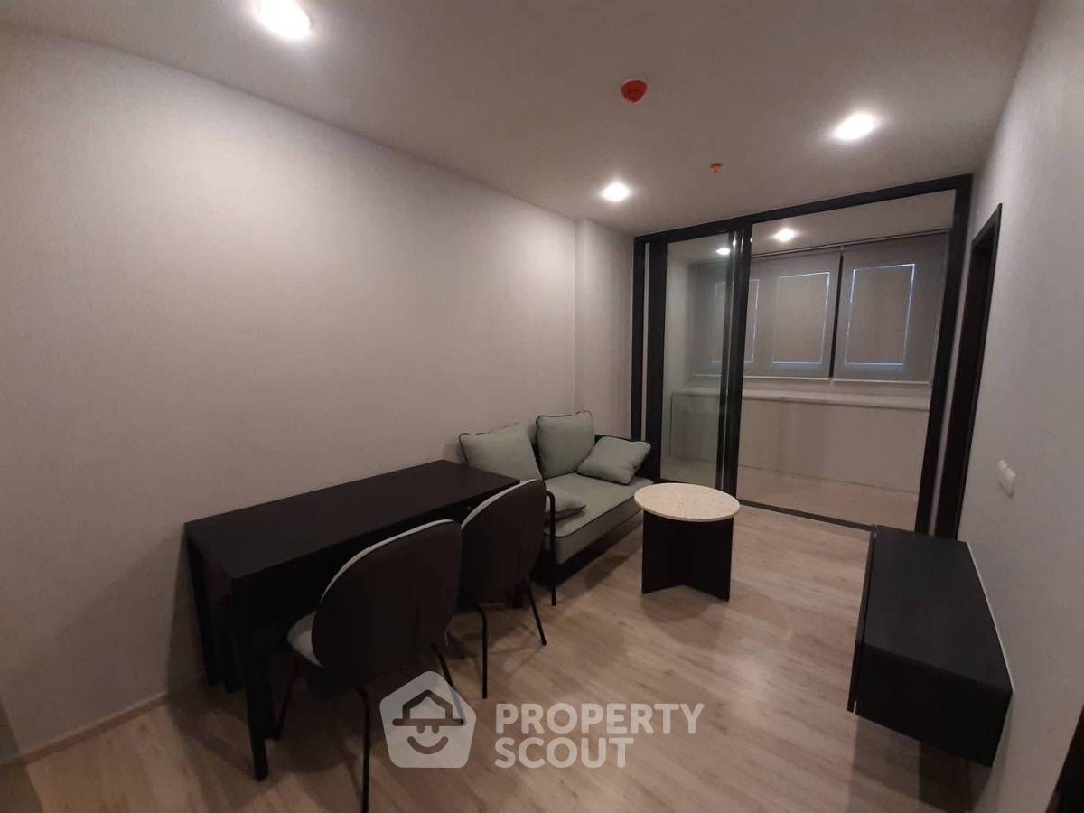 1-BR Condo at XT Huaikhwang near MRT Huai Khwang (ID 2396216)