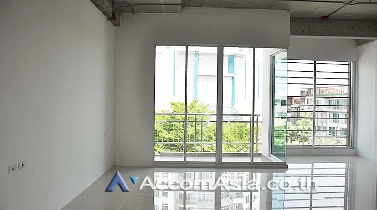 🔼🔽 AccomA 📩 Home Office 4 BR Condominium @Supalai Prima Riva (AA15955)