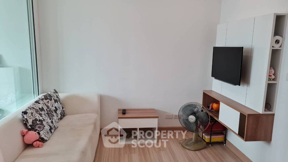 1-BR Condo at The Hotel Serviced Condo near MRT Bang Krasor (ID 1555501)