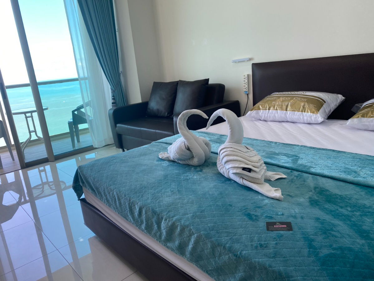 Condo for rent Riviera Wongamat Beach (S03-1967)