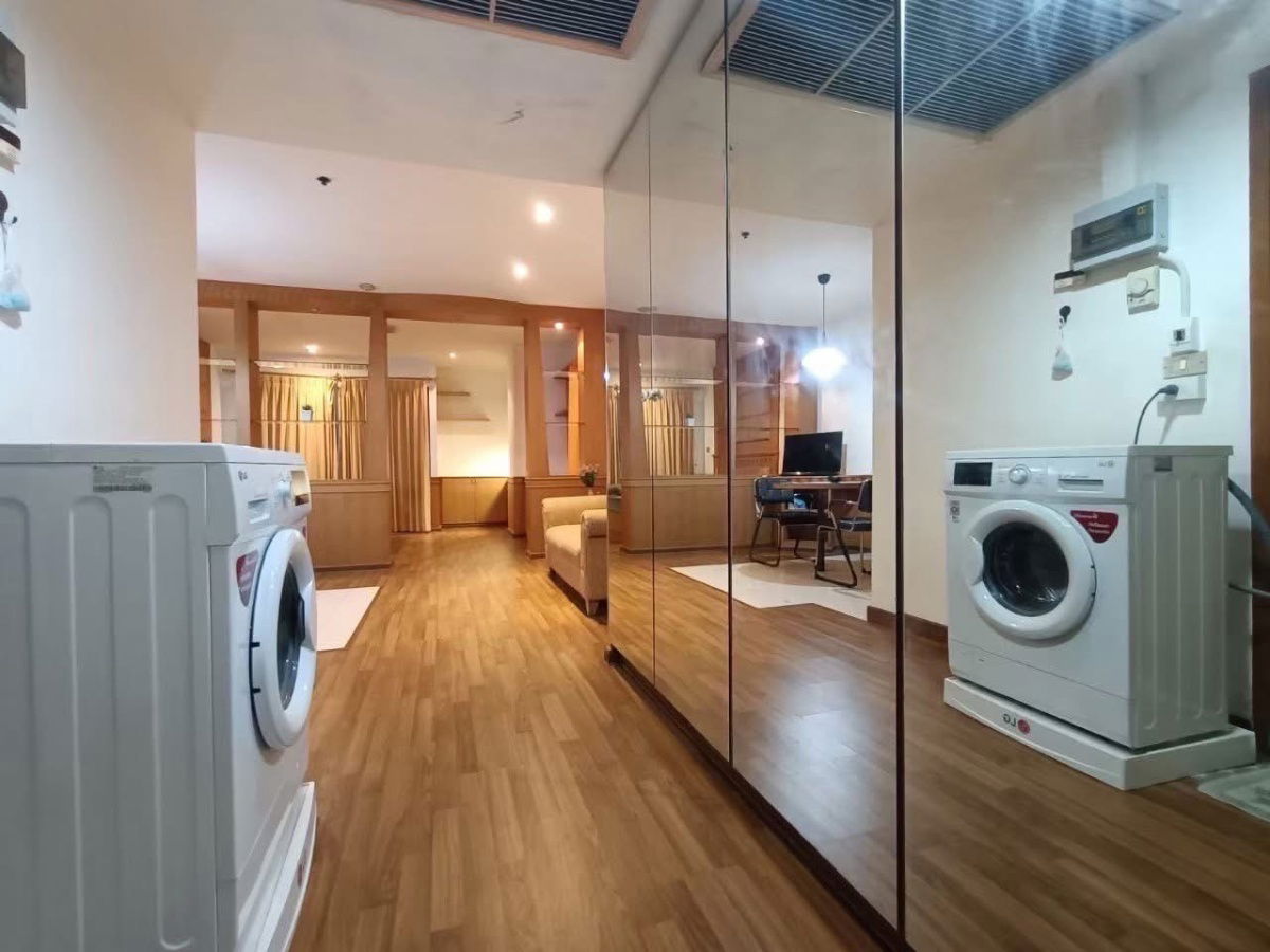 Condo for rent at The Grand Regent near BTS Rajdumri