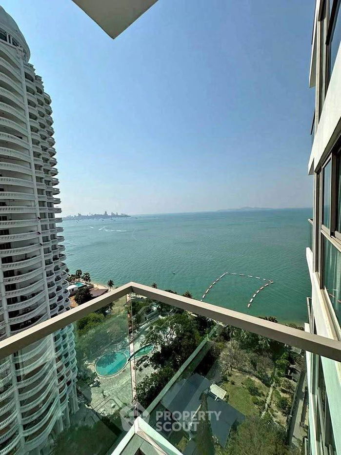 Studio Condo at Wongamat Tower Condominium close to Sanctuary of Truth (ID 2141870)