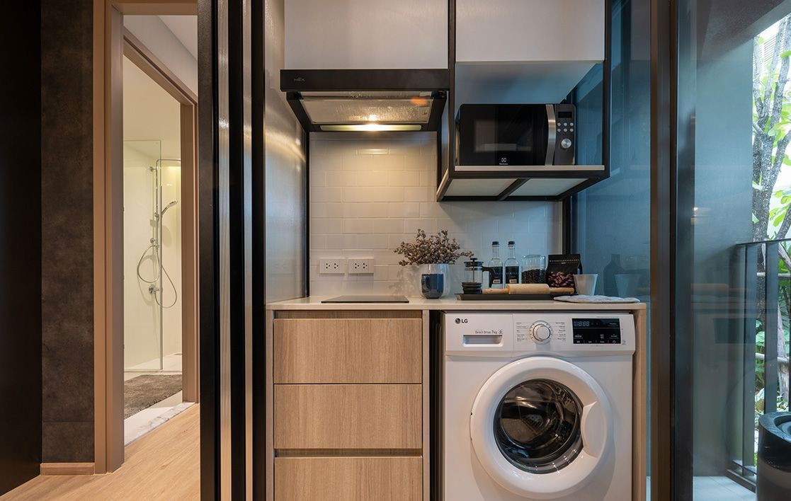 1 Bed Nice Room City view Fully Furnished New Condo Good Location Next To Ekkamai-RamInthra,Central East Ville   @  Noble Create