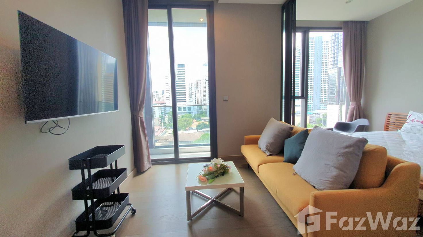 Urban ideal living room 1657732