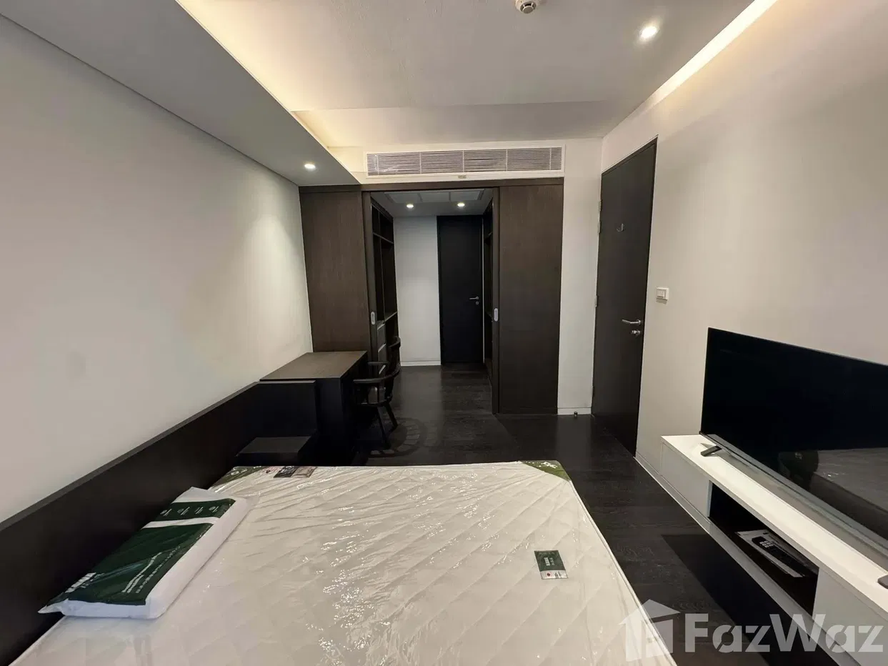 2 bedroom, 73 sqm. for rent in Promphong 5786012