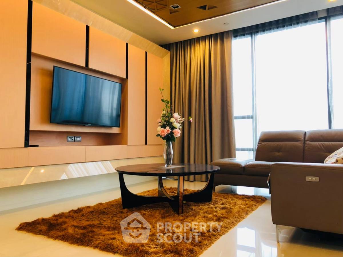 2-BR Condo at The Bangkok Sathorn near BTS Surasak (ID 2418944)