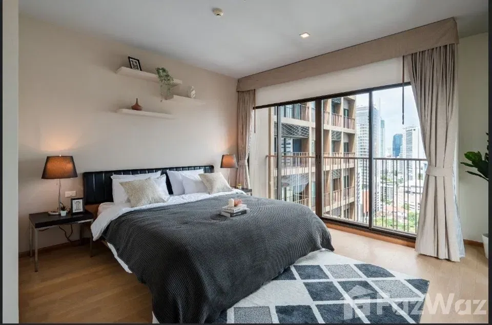 1 Bedroom Condo for rent at Noble Refine 5670835