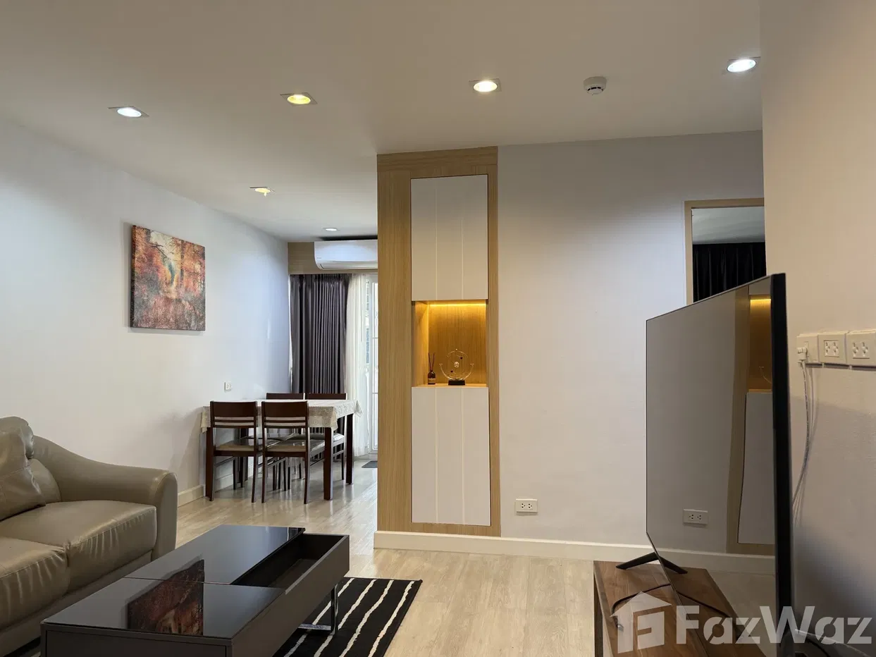 ให้เช่าคอนโด 2 ห้องนอน ที่ เดอะ วอเตอร์ฟอร์ด ไดมอนด์ 1033324