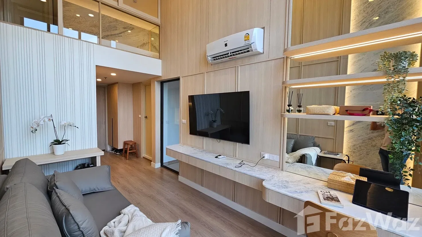 2 Bedrooms, 1 Bathroom Duplex! 5343846