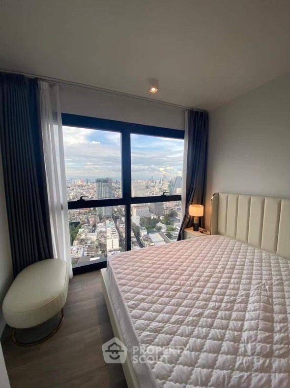 2-BR Condo at The Lofts Silom near BTS Surasak (ID 1861911)