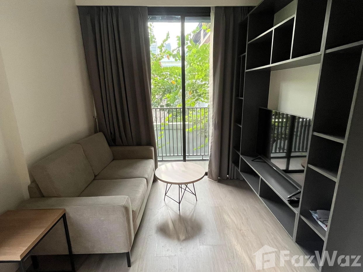 2 Bedroom Condo for rent at Maestro 02 Ruamrudee 1034172