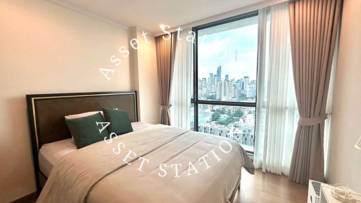 For rent: Supalai Oriental Sukhumvit 39, luxury condo near BTS Phrom Phong