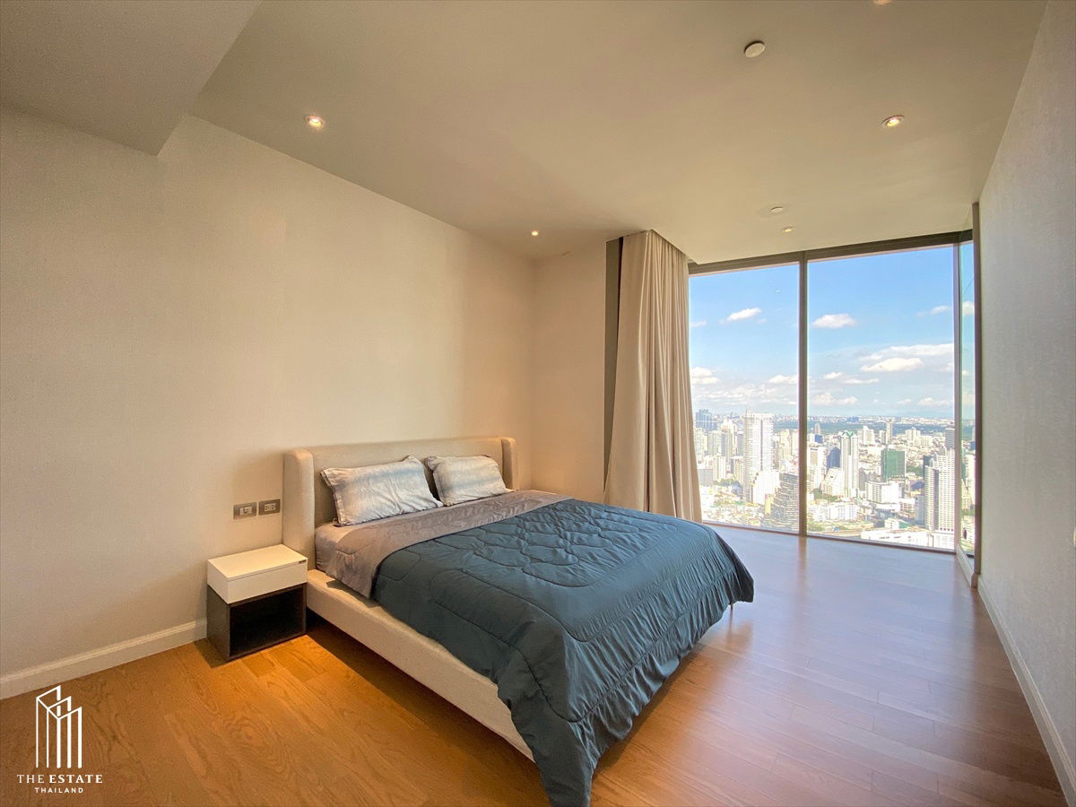 Magnolias Waterfront Residences for rent, high floor with panoramic Bangkok views @170,000 Baht