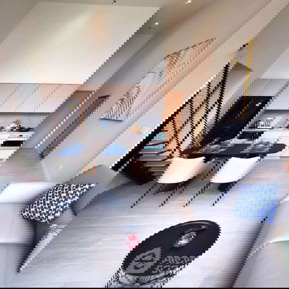 2-BR Condo at The Lofts Silom near BTS Surasak (ID 2420164)