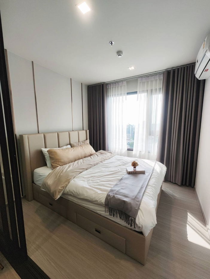 P-42757 Condo for rent Life Sathorn Sierra fully furnished (Confirm again when visit).