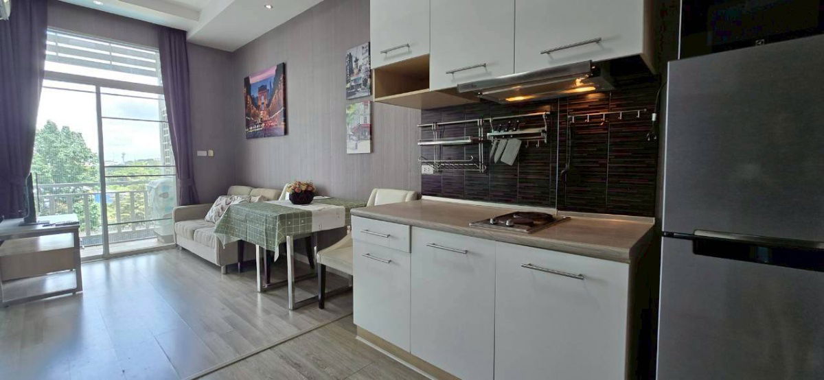 Myhip condo2 in Chiangmai Business Park near Central Festival