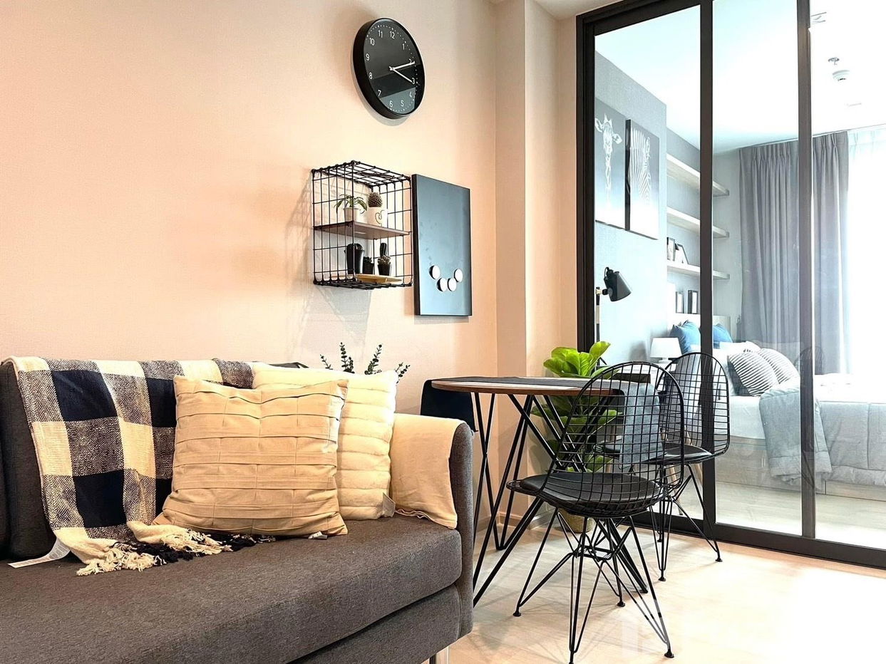 1 Bedroom Condo for rent at Life One Wireless 1385846