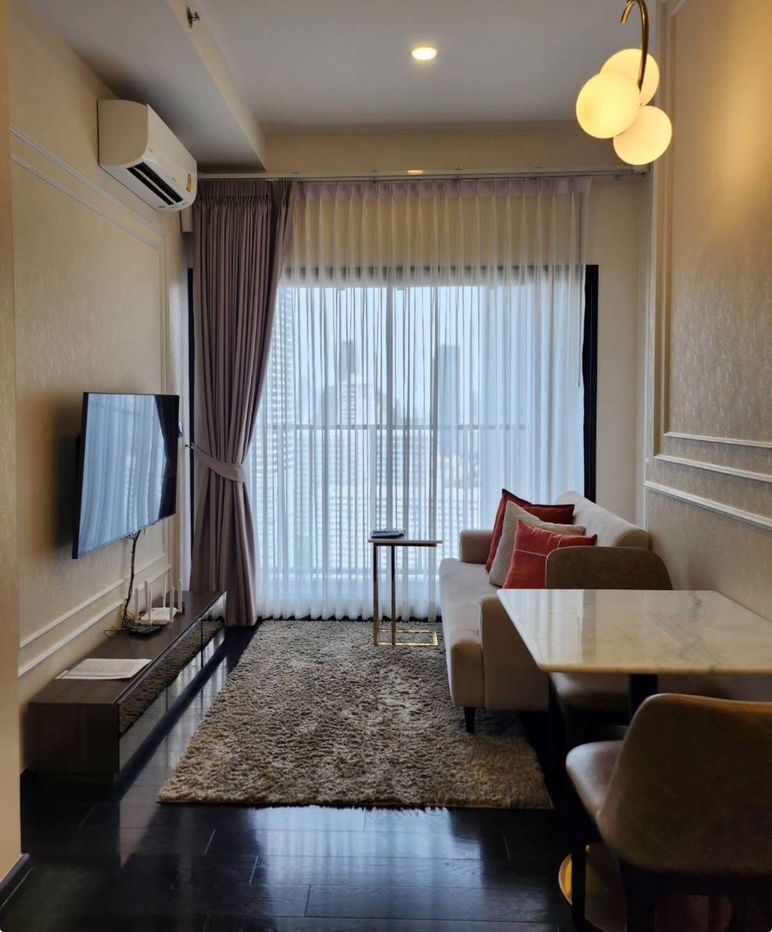 PARK ORIGIN                    THONGLOR