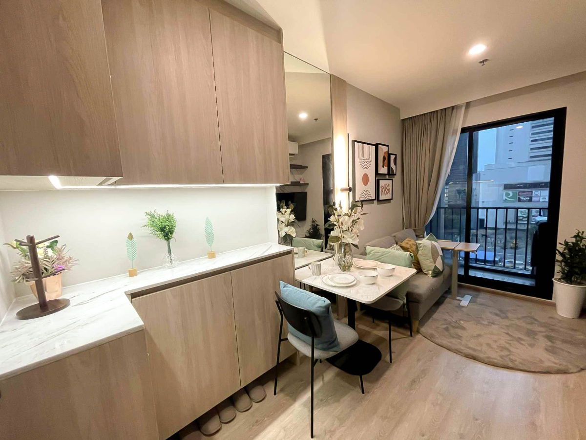 เช่าใหม่ 1 สตูดิโอ 1บาท 27 ตรม Nue District พระราม 9 : วิวเมืองต่อรองได้นิดหน่อย