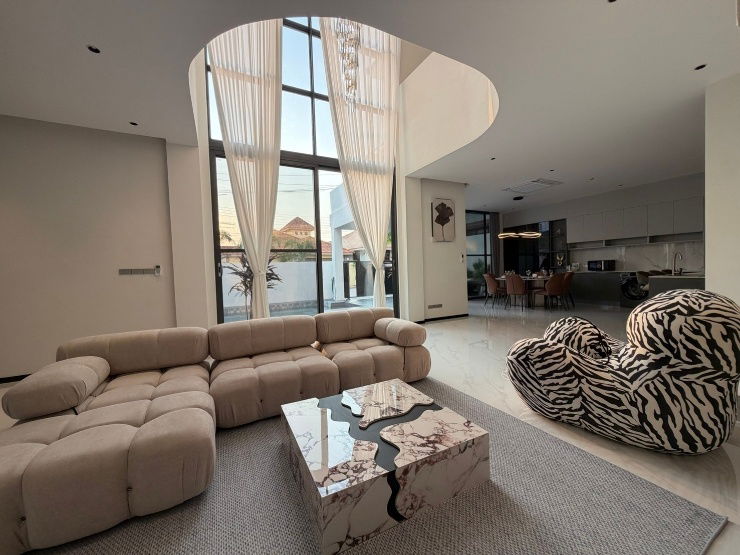 Condo Arom Wongamat Na klua Pattaya