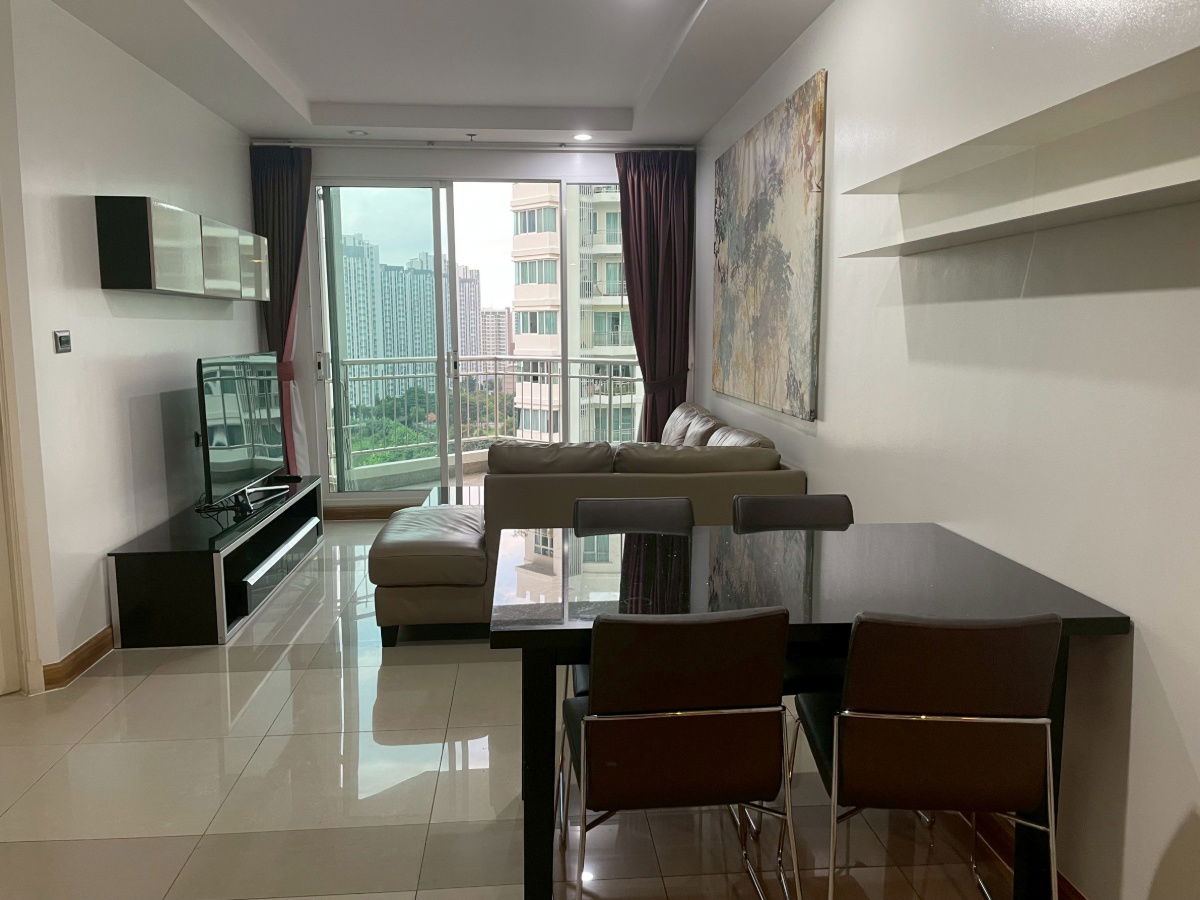 Supalai Wellington, corner unit, next to the Cultural Center