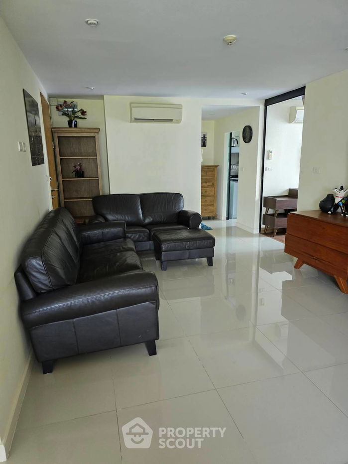 3-BR Condo at Zenith Place Sukhumvit 42 Condominium near BTS Ekkamai (ID 2398490)