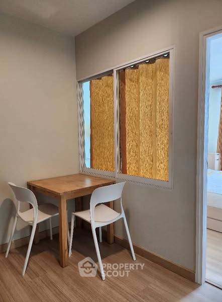 1-BR Condo at Life @ Sathorn 10 near BTS Saint Louis (ID 2355909)