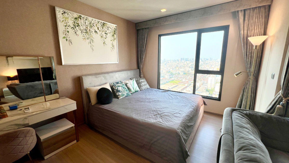 Life Asoke Rama 9 for rent, 18,000 baht/month [#HI1220]