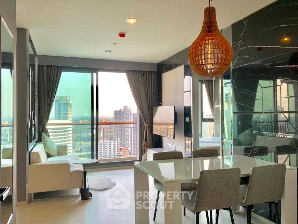 2-BR Condo at Rhythm Sukhumvit 42 near BTS Ekkamai (ID 1527543)