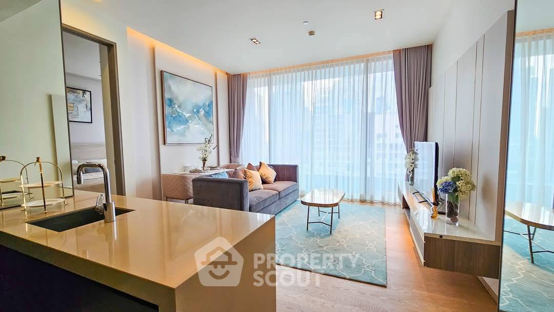 MRT Si Lom အနီး Saladaeng One ရှိ 1-BR ကွန်ဒို (ID 2069936)