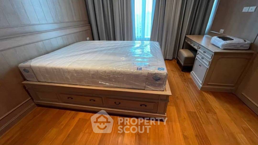 4-BR Condo at 185 Rajadamri near BTS Ratchadamri (ID 1791420)