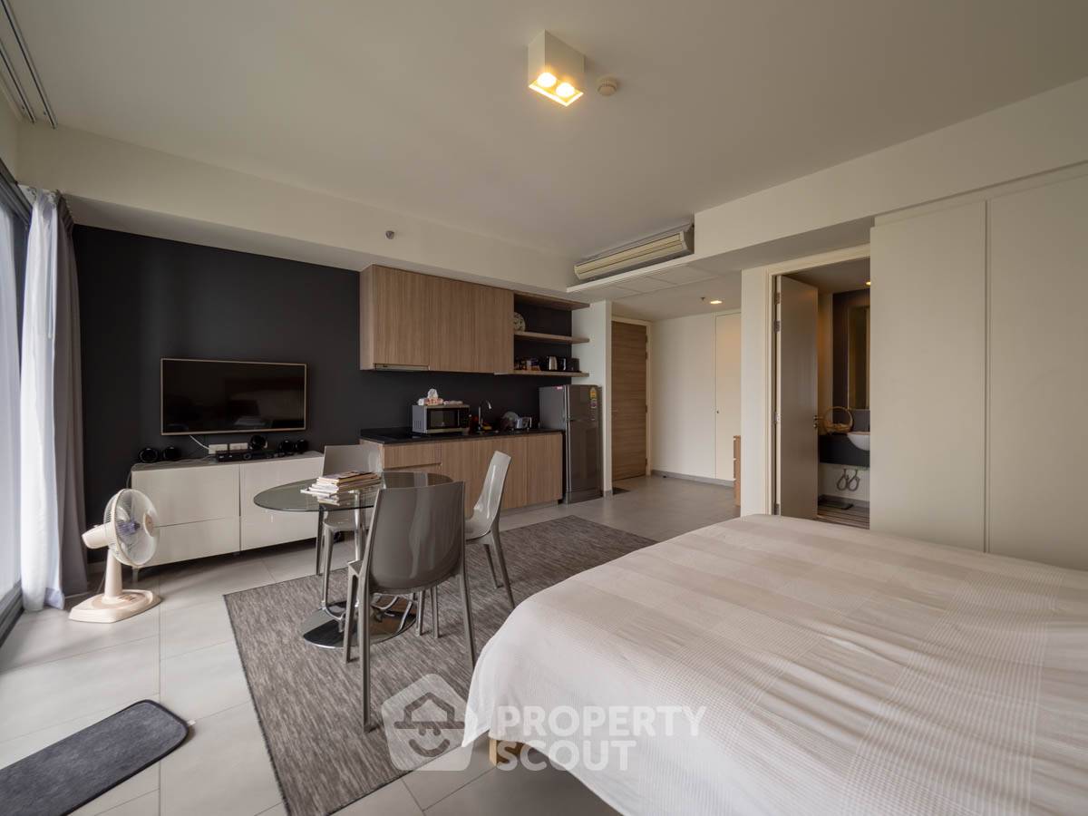 1-BR Condo at Zire Wongamat close to Wong Amat (ID 995601)