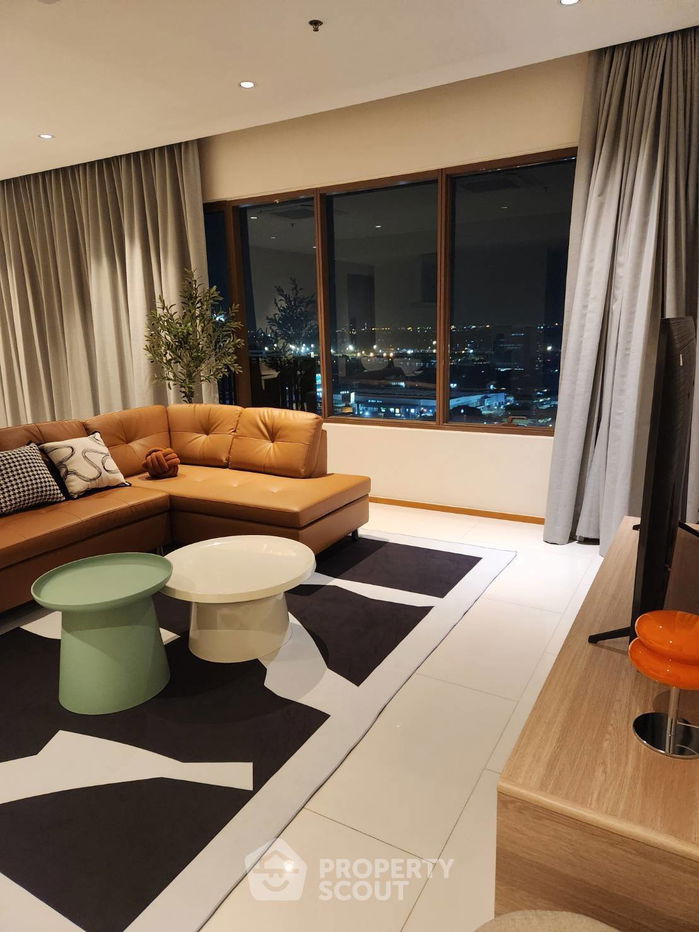 3-BR Condo at The Emporio Place near BTS Phrom Phong (ID 2067623)