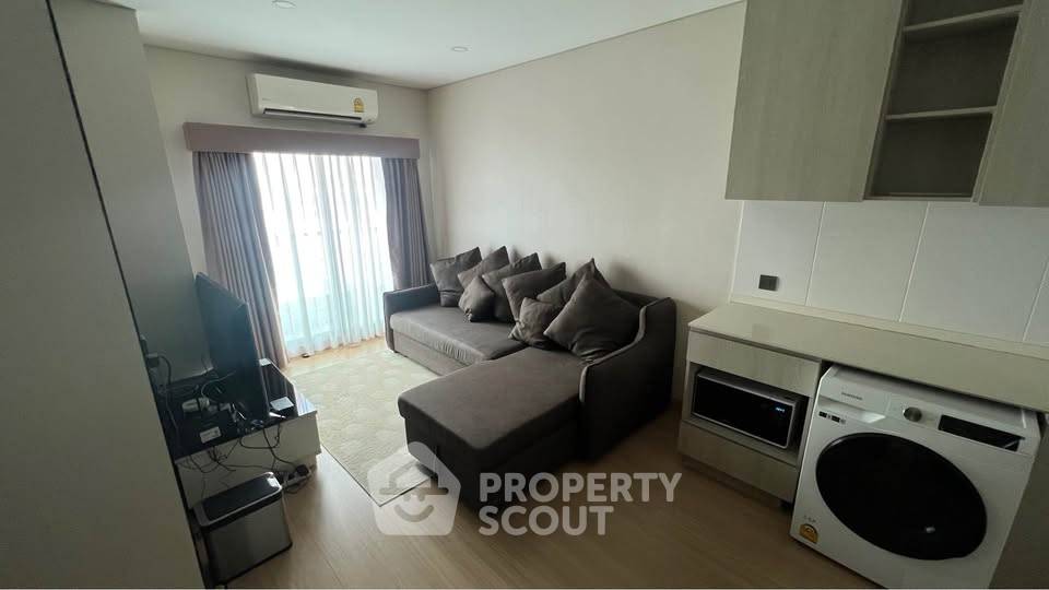 2-BR Condo at Lumpini Suite Dindaeng - Ratchaprarop near ARL Ratchaprarop (ID 2230114)