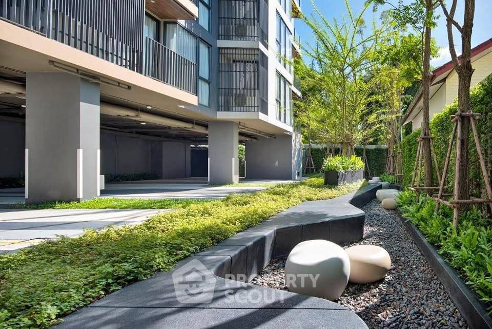 1-BR Condo at Cross Vibe Pattaya Seaphere close to Baan Amphur (ID 2198944)