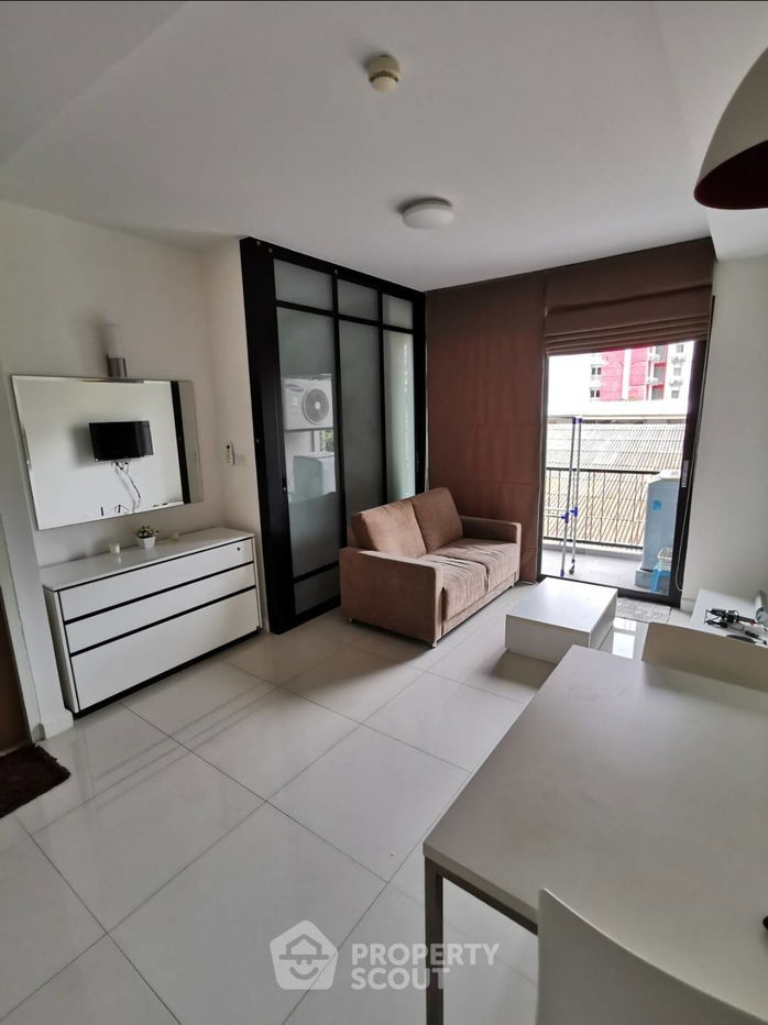 1-BR Condo at Le Cote Sukhumvit 14 near BTS Asok (ID 2309656)