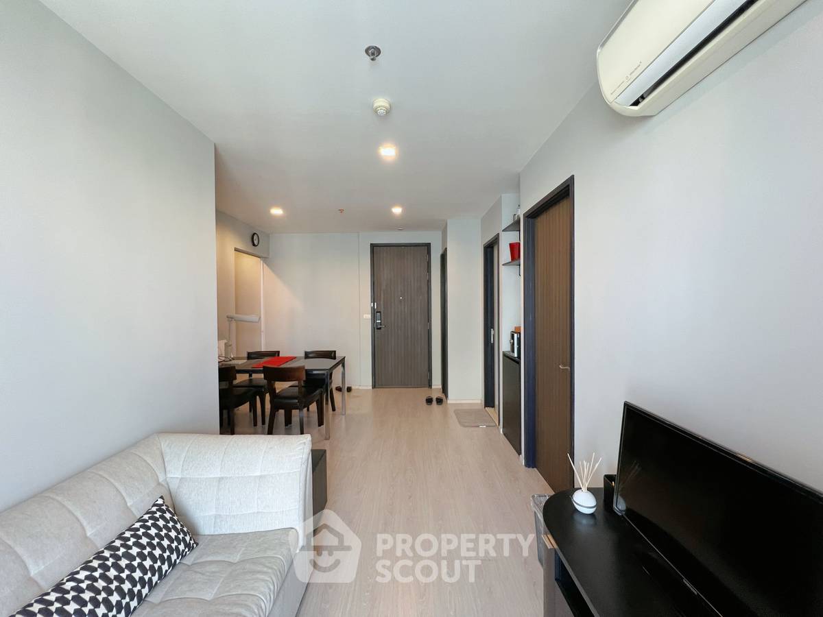 2-BR Condo at Rhythm Sukhumvit 44/1 near BTS Phra Khanong (ID 2022311)