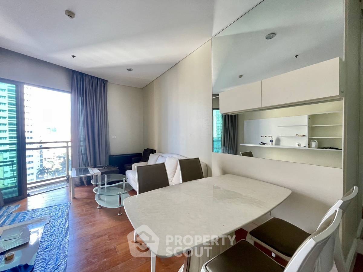 1-BR Condo at Bright Sukhumvit 24 Condominium near BTS Phrom Phong (ID 2069677)