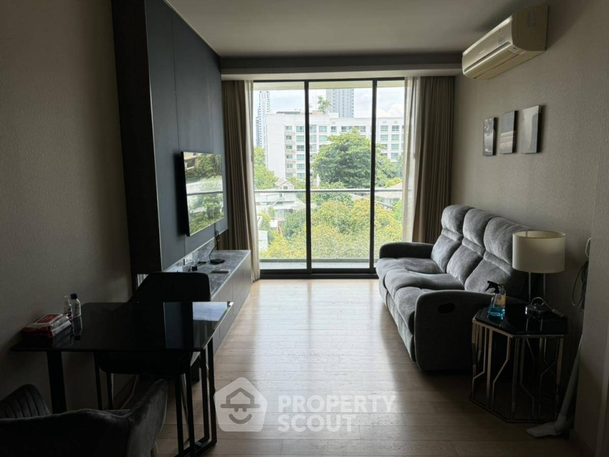 1-BR Condo at Via 49 near BTS Phrom Phong (ID 1760335)