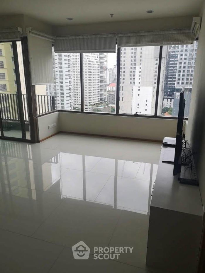 2-BR Condo at The Emporio Place near BTS Phrom Phong (ID 2073108)