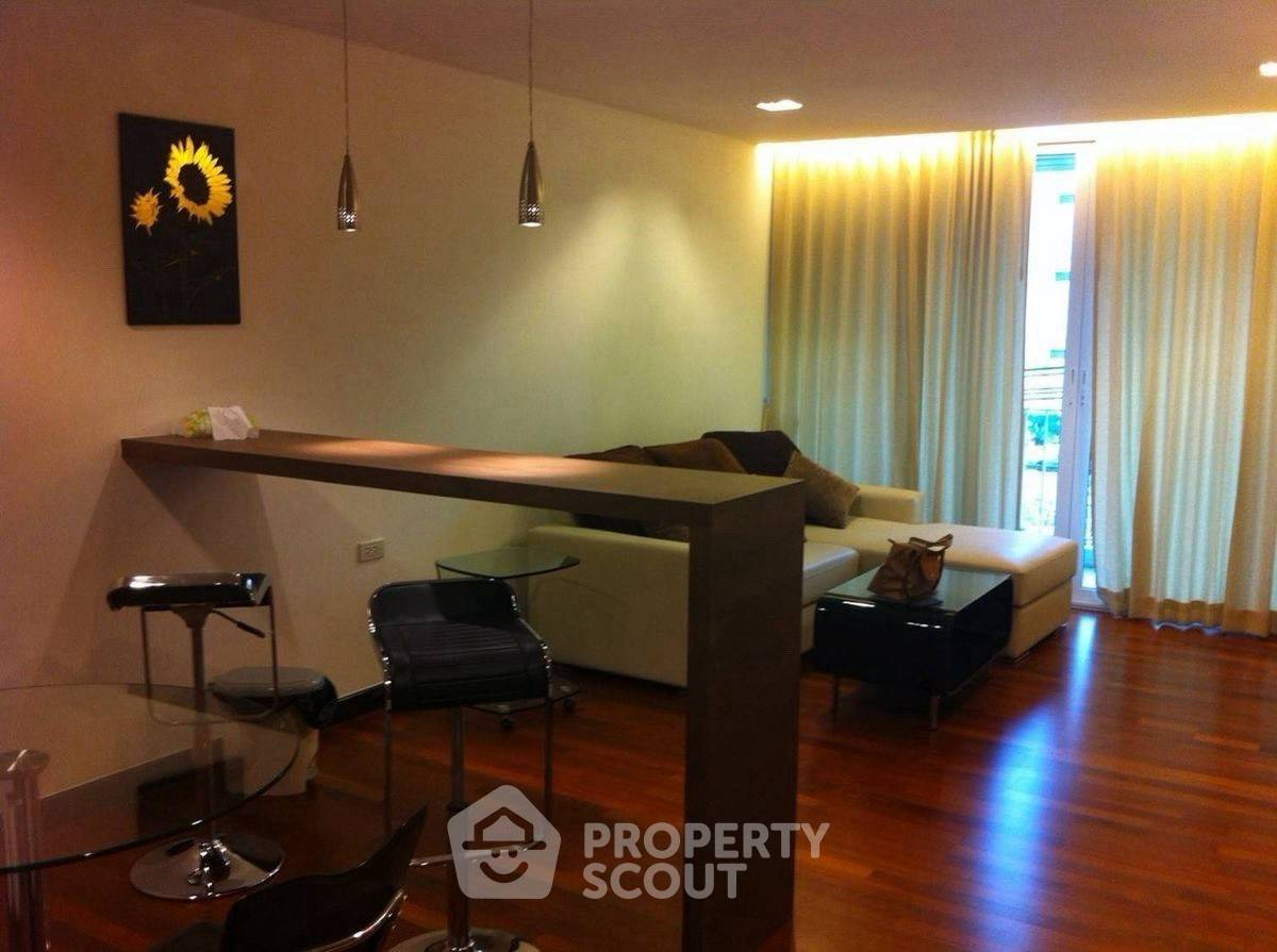 1-BR Condo at Dlv Thonglor 20 Condominium near ARL Ramkhamhaeng (ID 2206252)