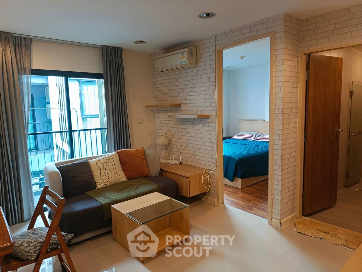 คอนโด 1 ห้องนอน ที่ ซีนิธ เพลส สุขุมวิท 42 คอนโดมิเนียม ใกล้ BTS เอกมัย (ID 2314102)