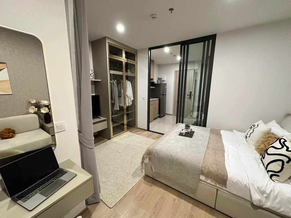 PFD-07463	Condo for Rent:  Life Rama 4-Asoke  Schedule a viewing ■ Line: @propertyfinder