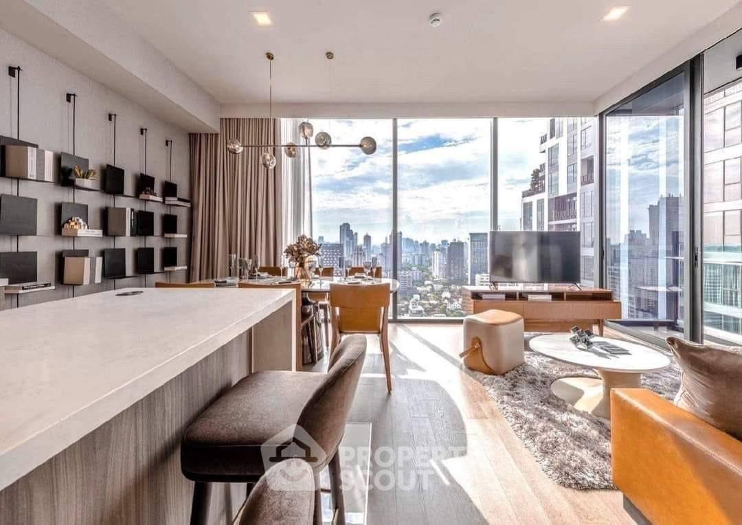 3-BR Condo at Celes Asoke near MRT Sukhumvit (ID 1932598)