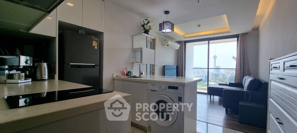 1-BR Condo at The Peak Towers close to Phratamnak (ID 2137249)