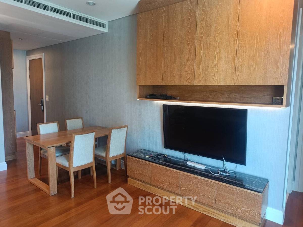 2-BR Condo at Bright Sukhumvit 24 Condominium near BTS Phrom Phong (ID 1867371)