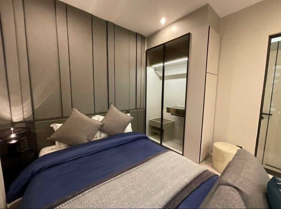 New room with Fully Furnished Condition