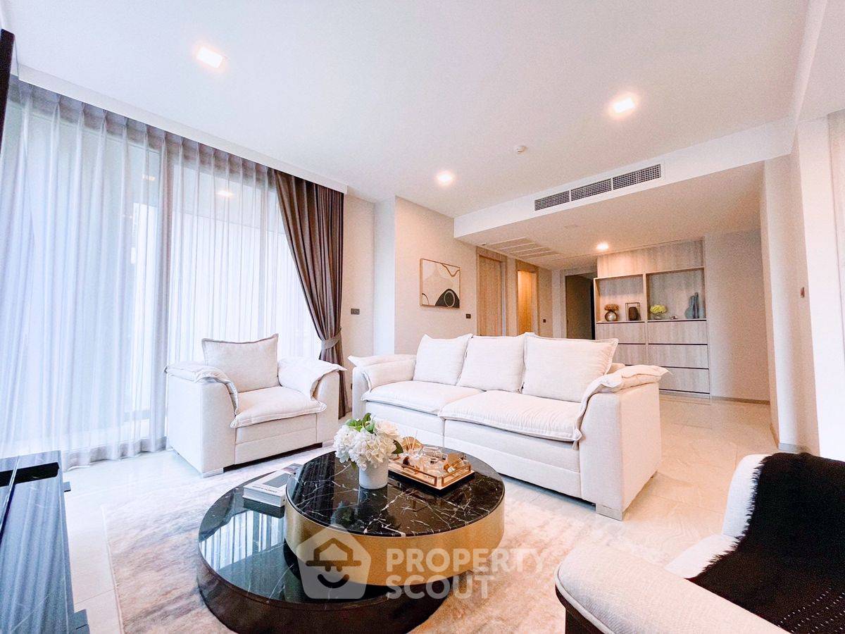 3-BR Condo at Fynn Sukhumvit 31 near MRT Sukhumvit (ID 2082088)